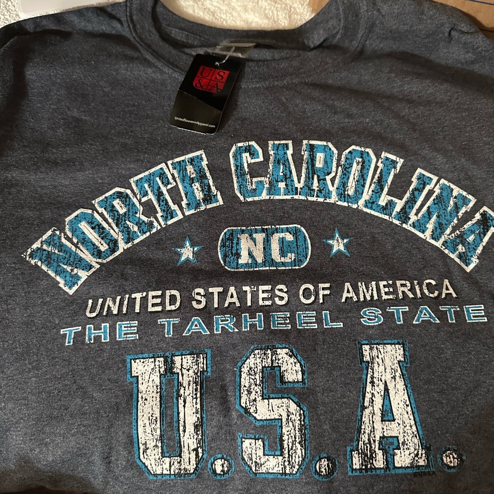 Gray North Carolina Graphic T-Shirt H-103
